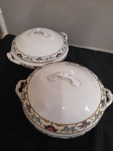 Wedgwood ltd pair - &,