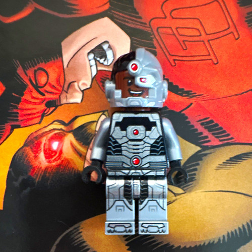 Lego minifigure cyborg robot - cyborg,