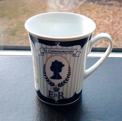 The queen diamond jubilee mug - the,