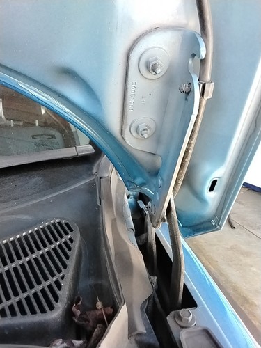 Bonnet hinge ford fiesta - ford,