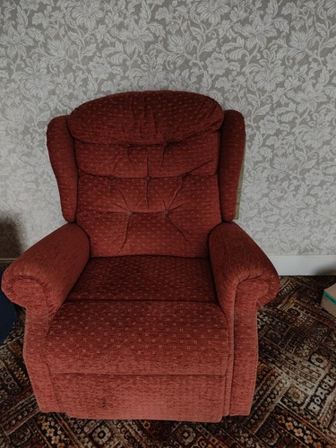 Comfy reclining armchair - comfy, in