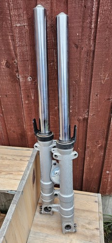Suzuki bandit 1200 fork legs - suzuki,