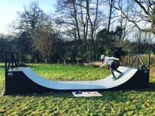 2ft High Half Pipe Mini Ramp -