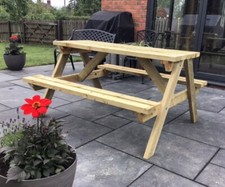 6 SEATER WOODEN PICNIC BENCH 