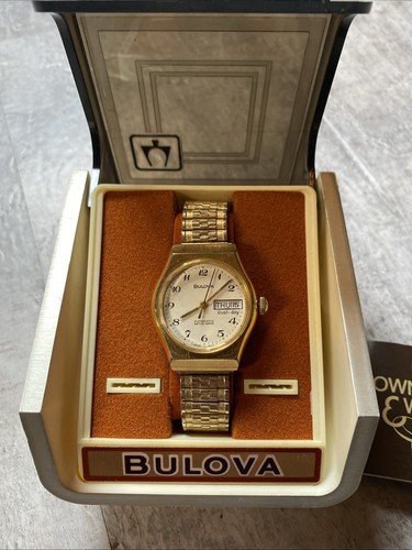 1970 vintage bulova - 1970's,