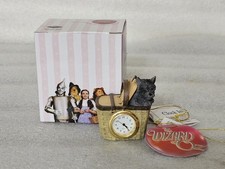 Toto in a Basket Wizard of Oz Westland Giftware No. 1873 Small Desk Clock