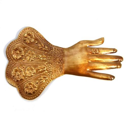 Divine hand ex voto - 7.25",