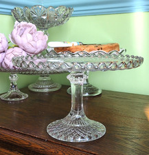 VINTAGE DAVIDSON GLASS PEDESTAL CAKE STAND 13.5cm HIGH ~ WEDDINGS AFTERNOON TEAS