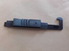 Apple Powerbook 3400 3500 G3 screen latch locating hook