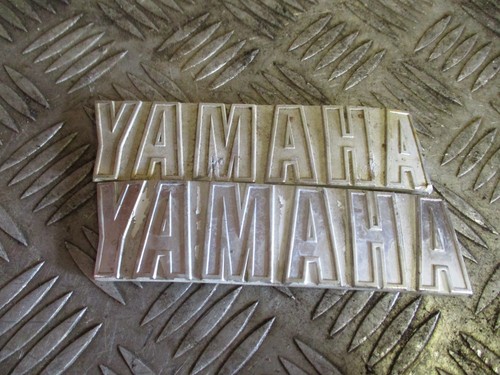 Yamaha rd250 rd350 tank badges - rd250,