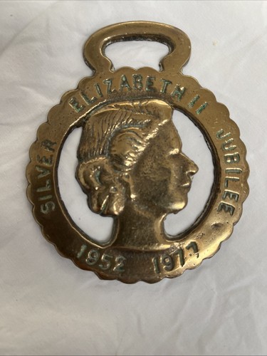 Heavy silver jubilee elizabeth - heavy,