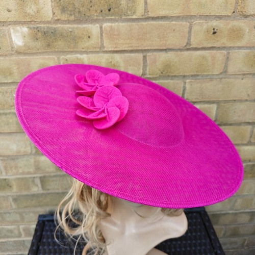 Dark pink flower - pink, brim
