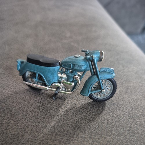 Britains triumph thunderbird - britains,