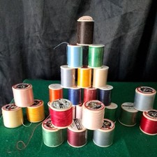 26 Vintage Plastic Reels