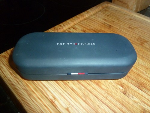 Tommy hilfiger hard snap shut - hilfiger,