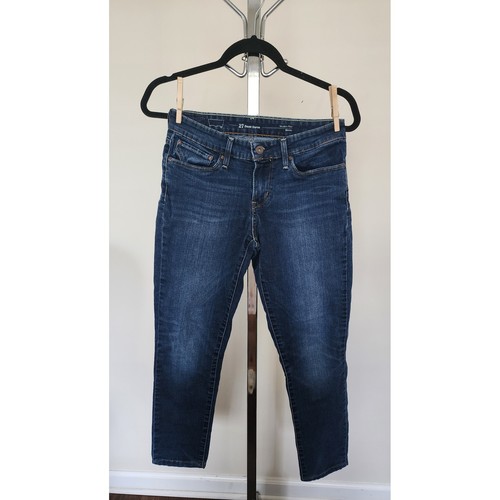 Levis demi curve modern - curve,