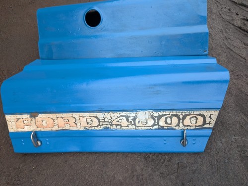 Ford 4000 tractor bonnet - 4000, bonnet.
