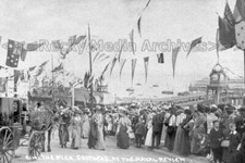 Epp-8 Naval Review Crowd, Pier