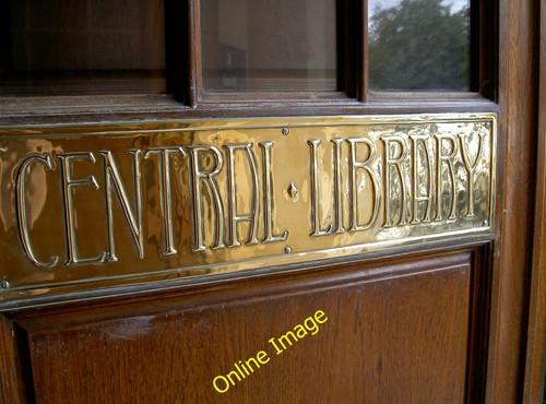 Photo 12x8 central library - photo,