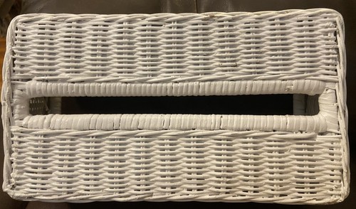 Vintage white wicker - white, tissue
