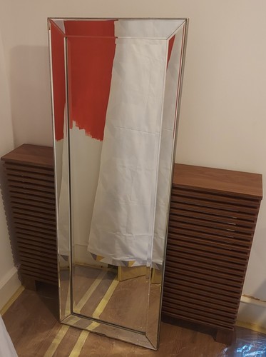 Bevelled glass mirror 140 - glass,
