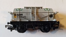 Mainline OO Gauge 37-135 -BP Tank Wagon 5049