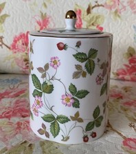 Wedgwood Wild Strawberry Bone
