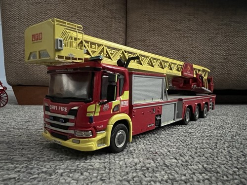 Fire brigade models resin - 1/48,