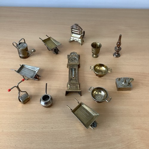 Vintage brass metal - vintage, miniature