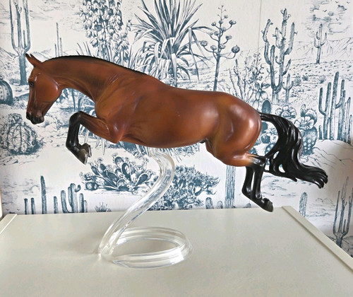 Traditional scale breyer - traditional,