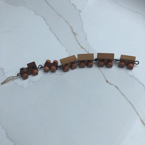Vintage wooden pull - wooden, along