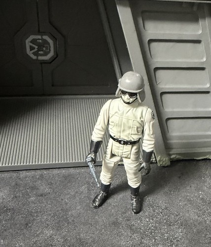 Vintage star wars figure - figure,