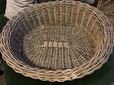 Rattan oval dog bed - medium