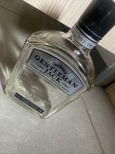 Empty jack daniel - empty, daniel’s