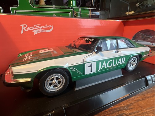 Road signature 92658 jaguar - road,