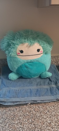 Squishmallow joelle the - squishmallow,