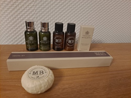 Molton brown travel set - set, bundle
