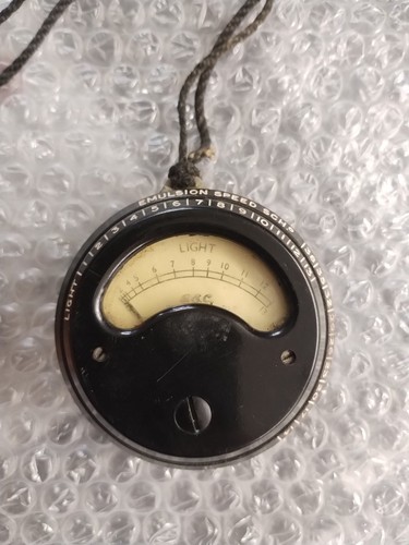 Vintage light meter - g, c