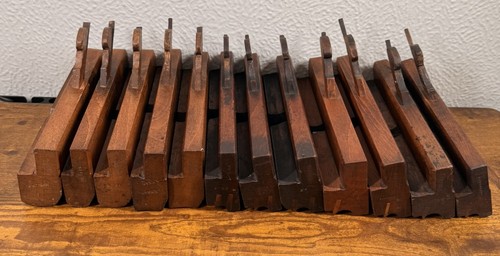 Antique vintage skew - -,