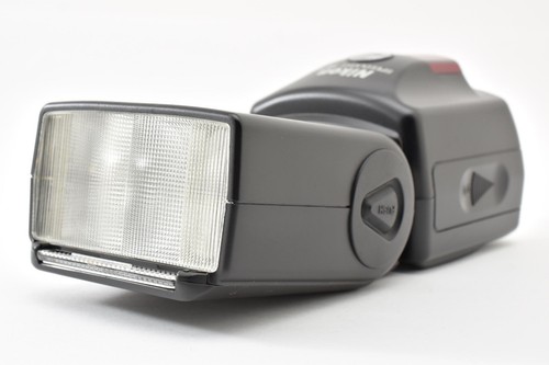 Top mint nikon - ],