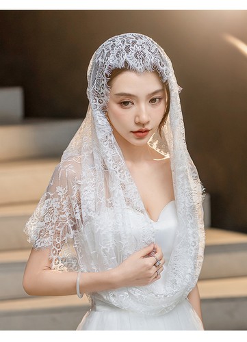 Embroidered lace chapel veil - lace,