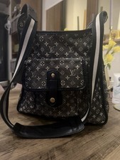 Louis Vuitton Monogram Bag -