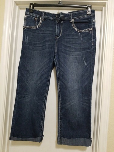 Woman real jean with - jean's, crown