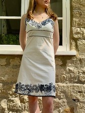 vintage white and navy summer dress  y2k retro summer party slinky europe