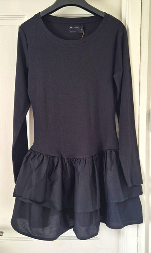 Asos design black ruffle - asos,