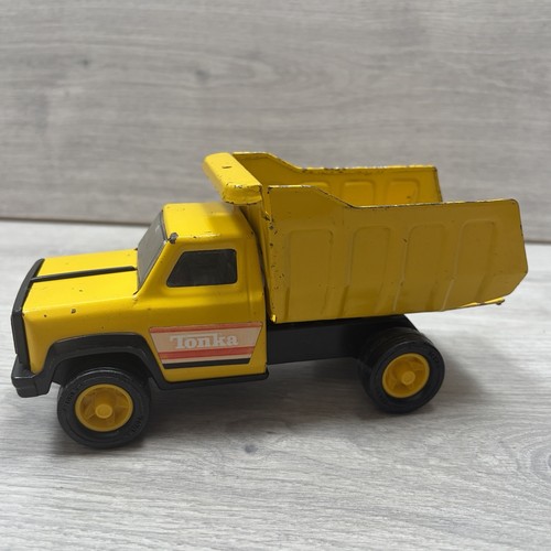 Tonka toys yellow - toys,
