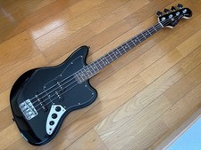 Squier Jaguar Bass Short Scale
