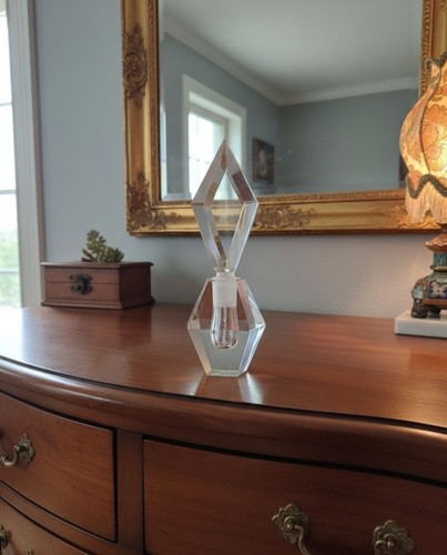 Vintage art deco cut crystal - art,