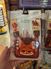 2025  Disney Pin authentic