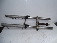 SUZUKI GS500  FORKS AND BOTTOM